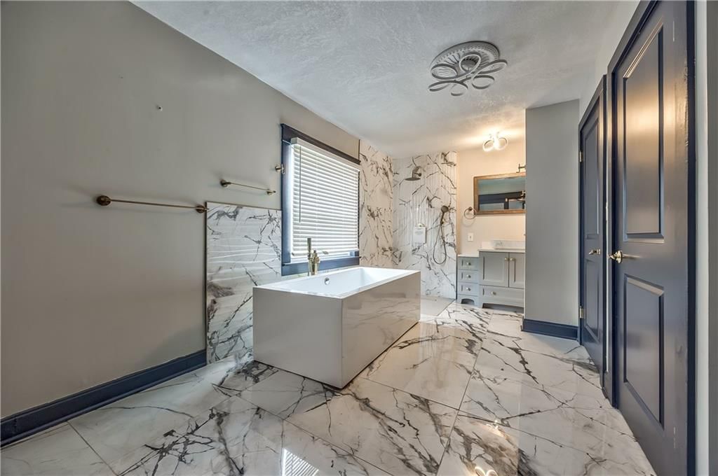 2941 Victor Street — photo 15