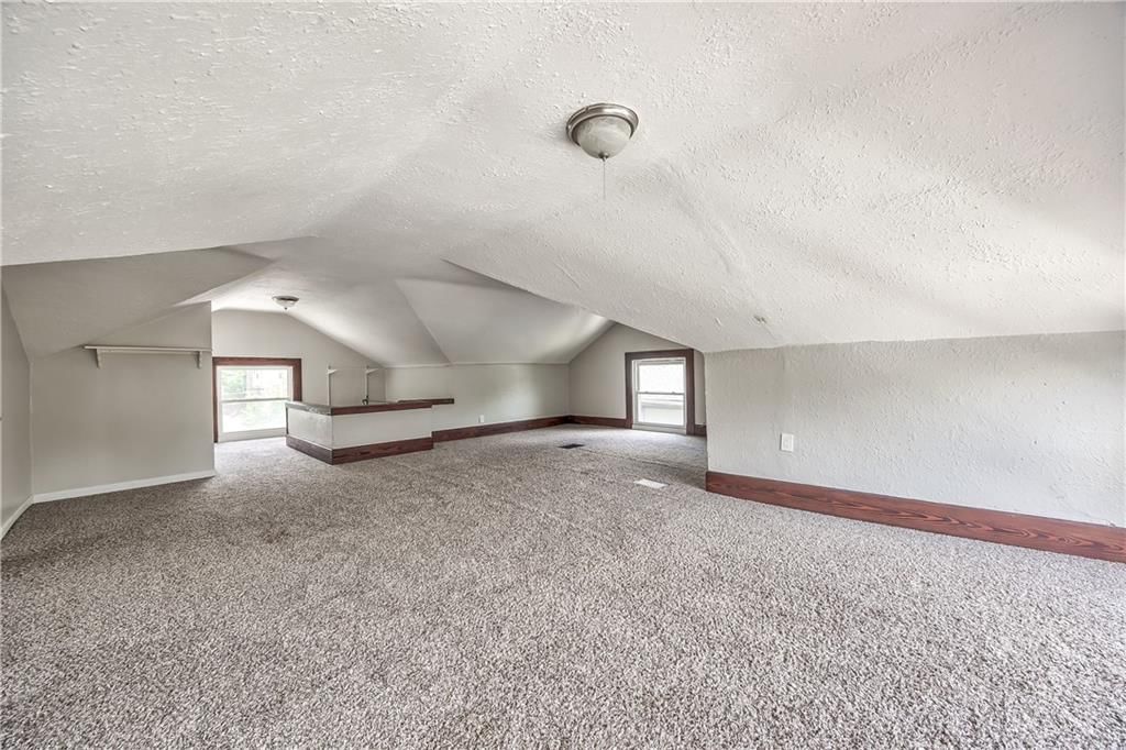 2941 Victor Street — photo 24