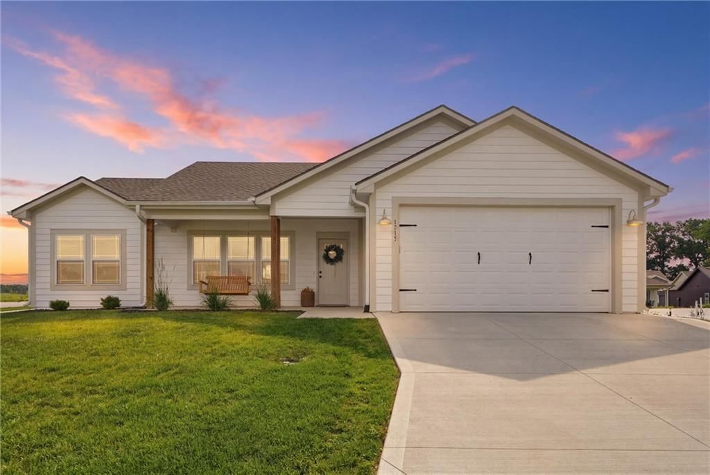 1315 NE Redwood Court — photo 4