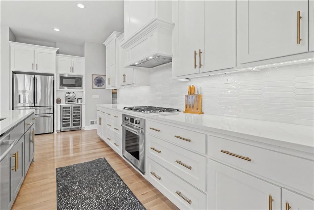 15809 El Monte Street — photo 17