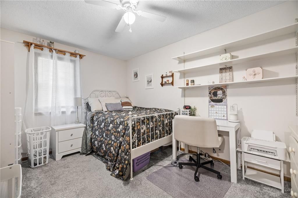 Photo 18 of 37 - 17819 E Greentree Avenue, Independence, MO 64057