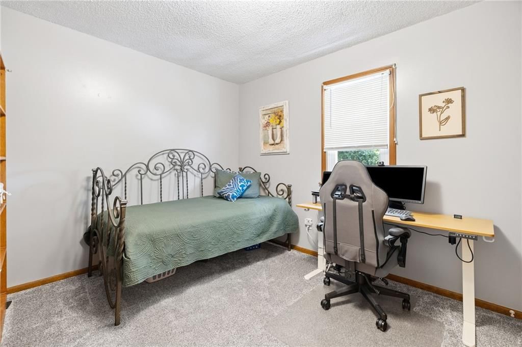 Photo 21 of 37 - 17819 E Greentree Avenue, Independence, MO 64057