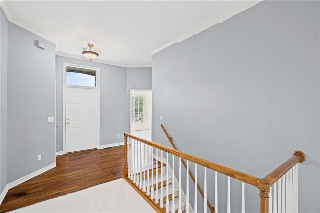 510 Ashurst Place — photo 5