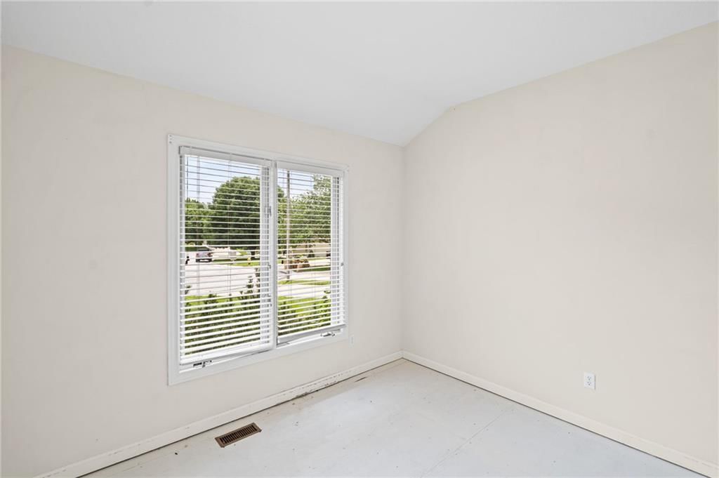 510 Ashurst Place — photo 17
