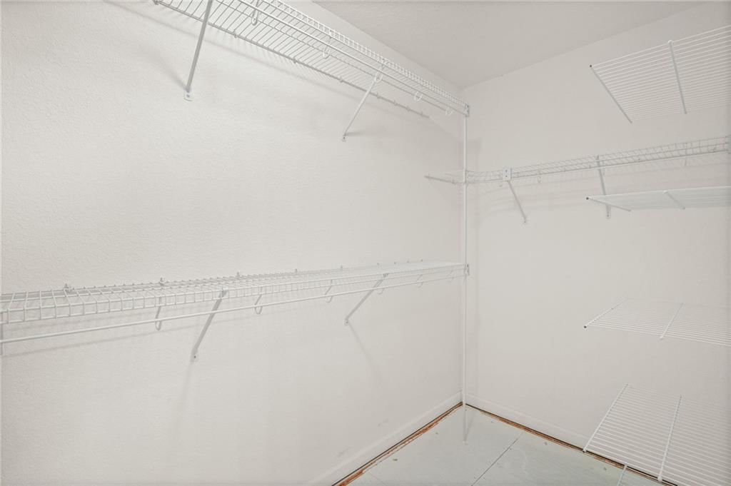 510 Ashurst Place — photo 27