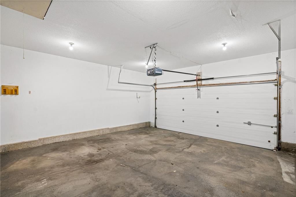 510 Ashurst Place — photo 32