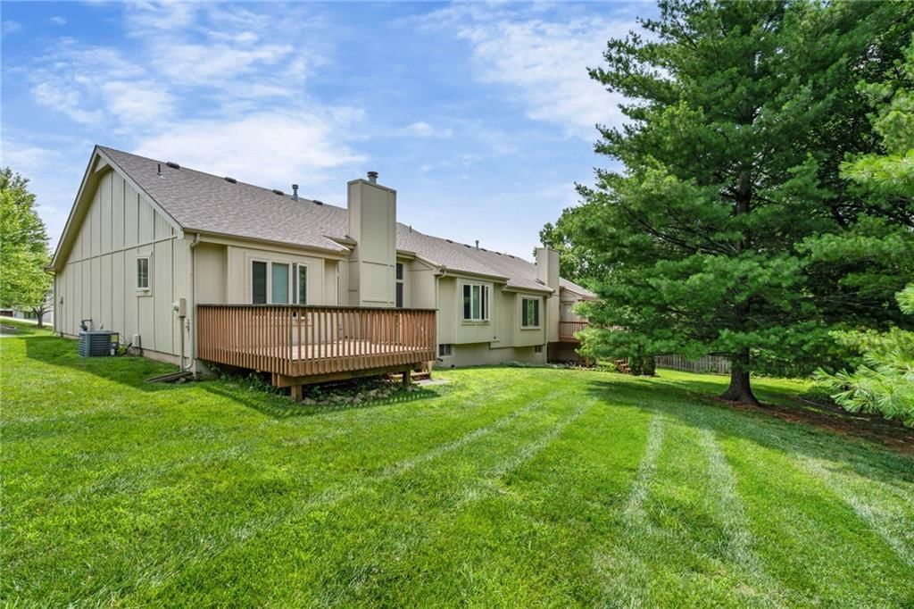 510 Ashurst Place — photo 34