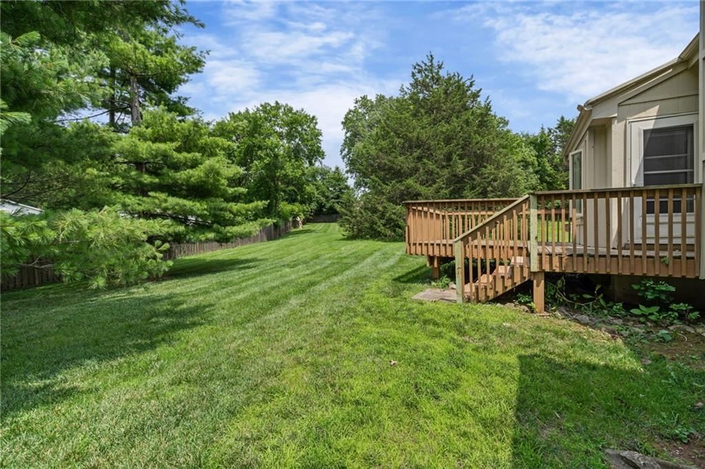 510 Ashurst Place — photo 37