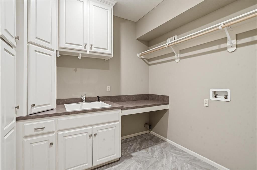 11609 W 158th Street — photo 24