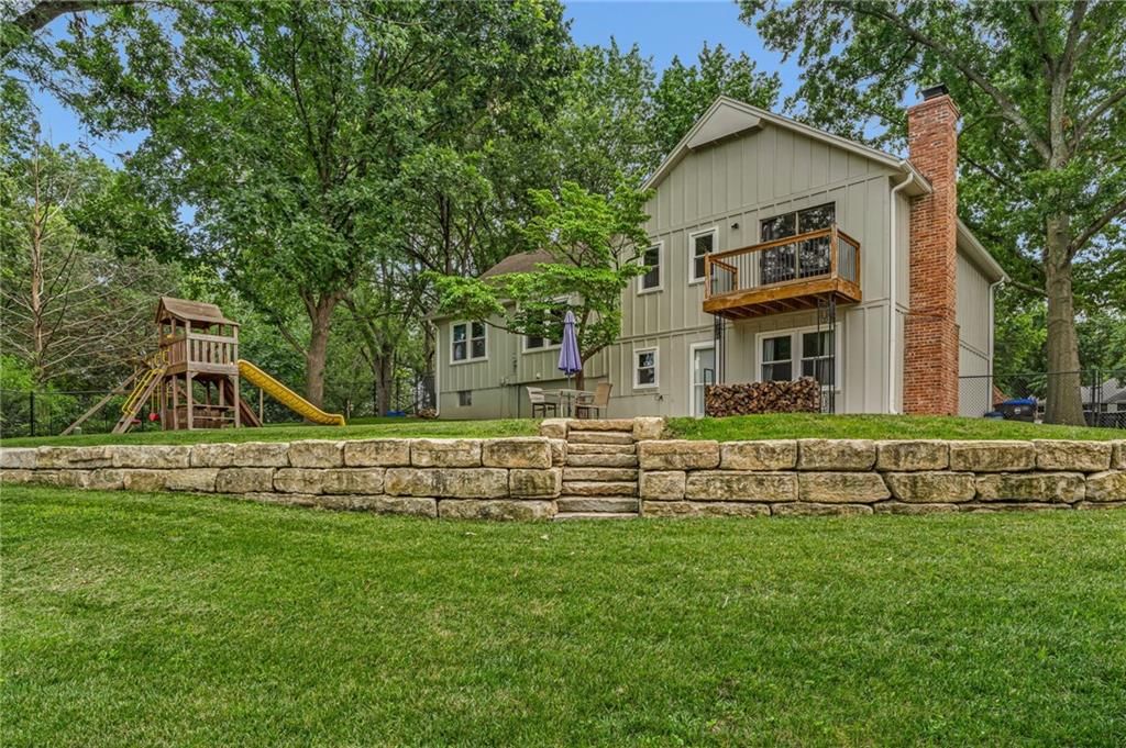 2324 SW 34th Street — photo 4