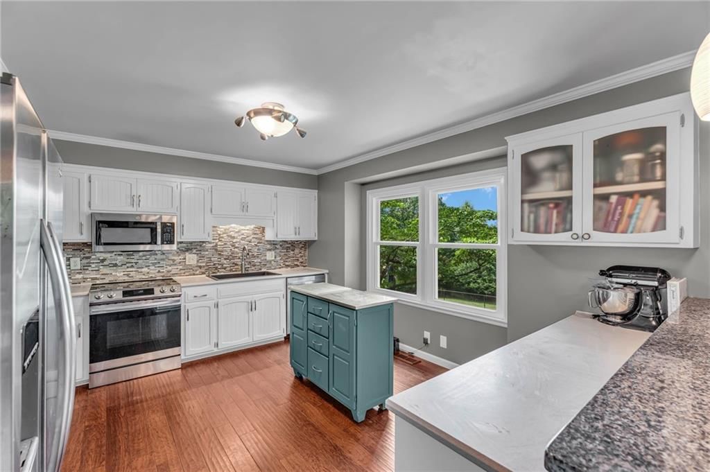 2324 SW 34th Street — photo 12