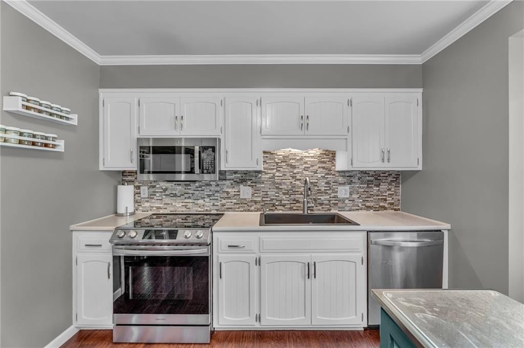 2324 SW 34th Street — photo 14