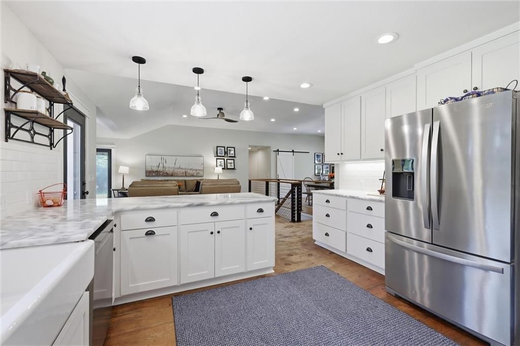 13901 Leavenworth Road — photo 12