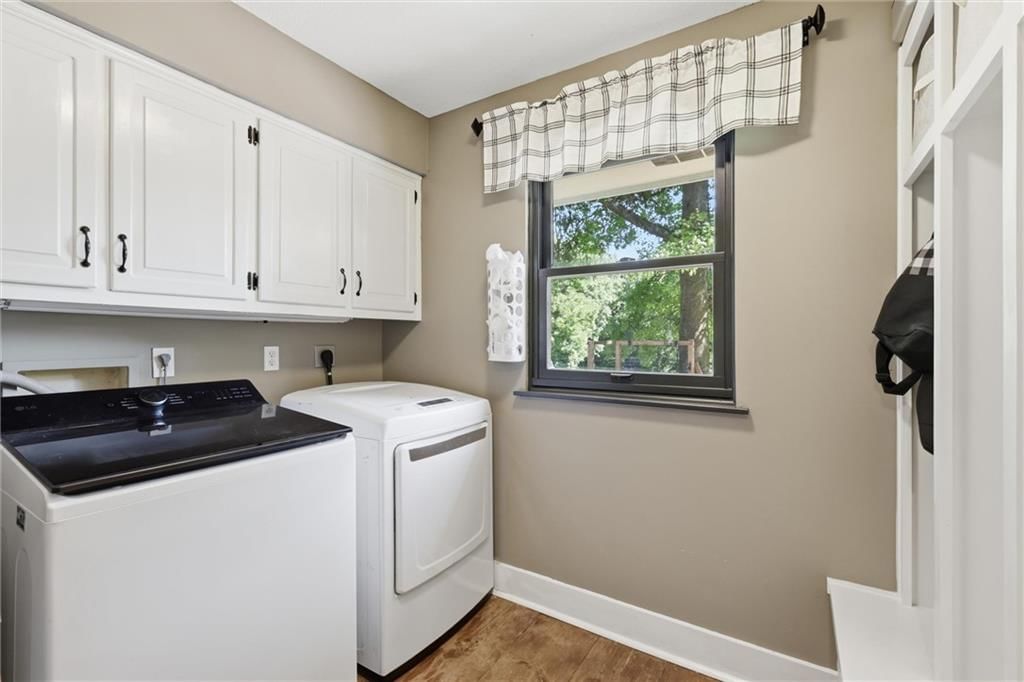 13901 Leavenworth Road — photo 15