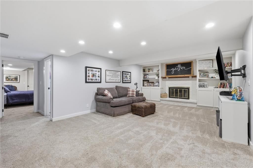13901 Leavenworth Road — photo 19