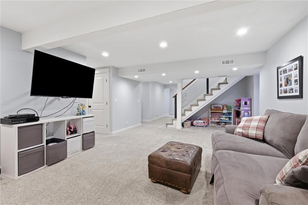 13901 Leavenworth Road — photo 20