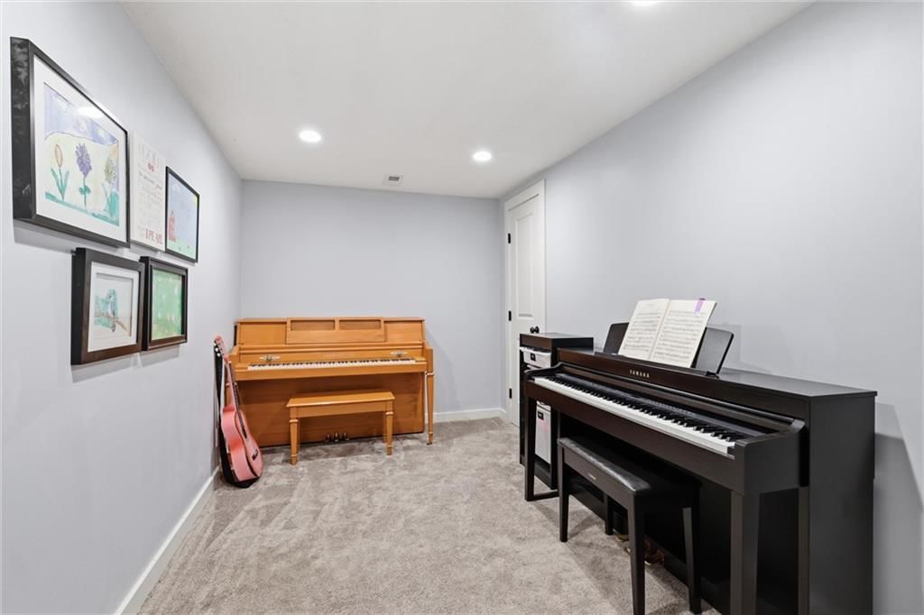 13901 Leavenworth Road — photo 22