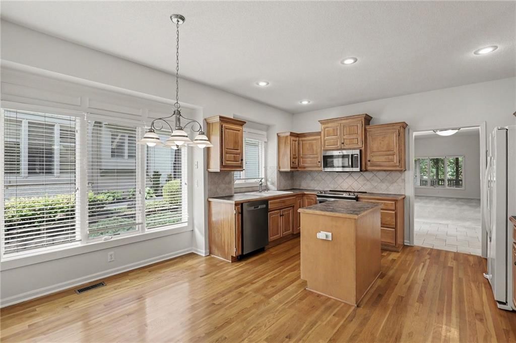 14408 Marty Street — photo 10