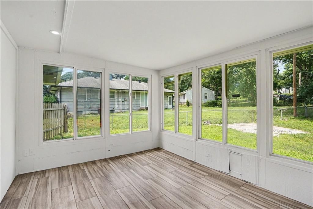 10104 Wheeling Avenue — photo 14
