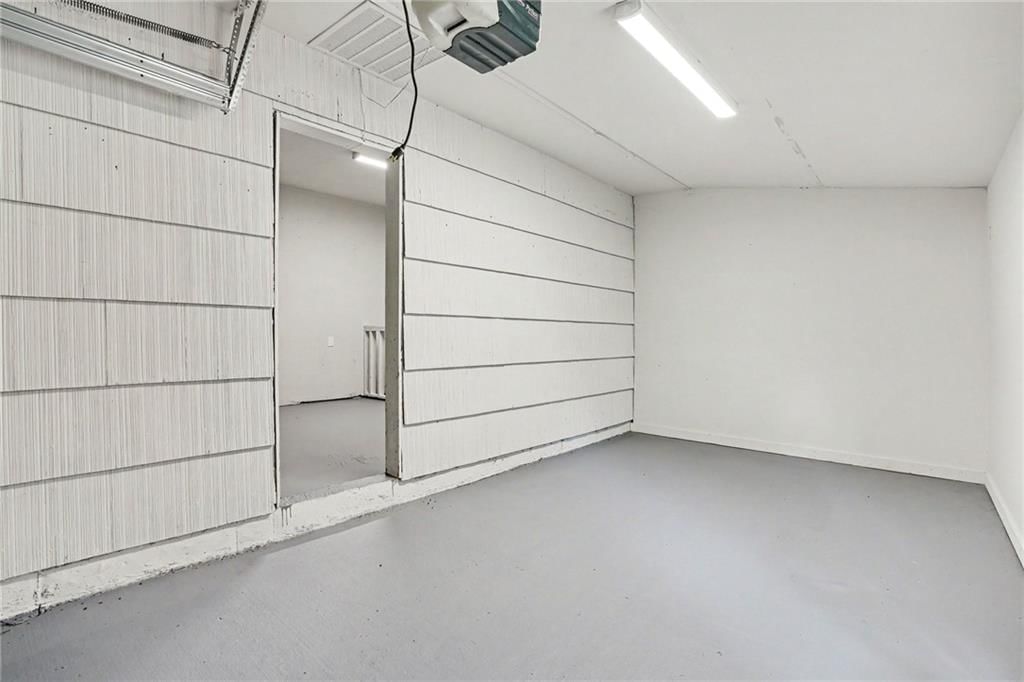 10104 Wheeling Avenue — photo 21
