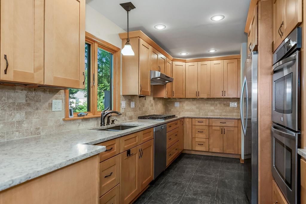 3718 W 52nd Terrace — photo 8