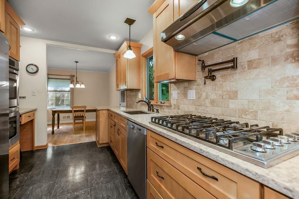 3718 W 52nd Terrace — photo 9