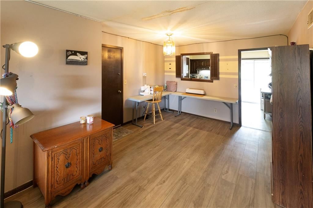 425 W 104th Street — photo 12