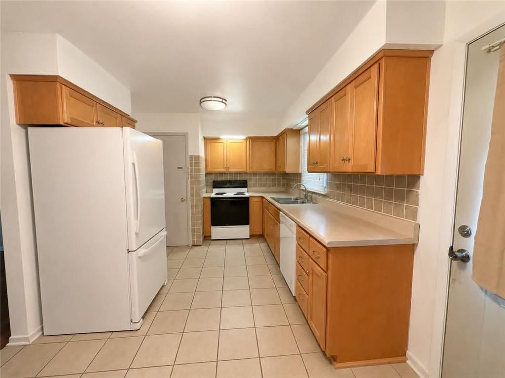 3304 N Delaware Street — photo 14