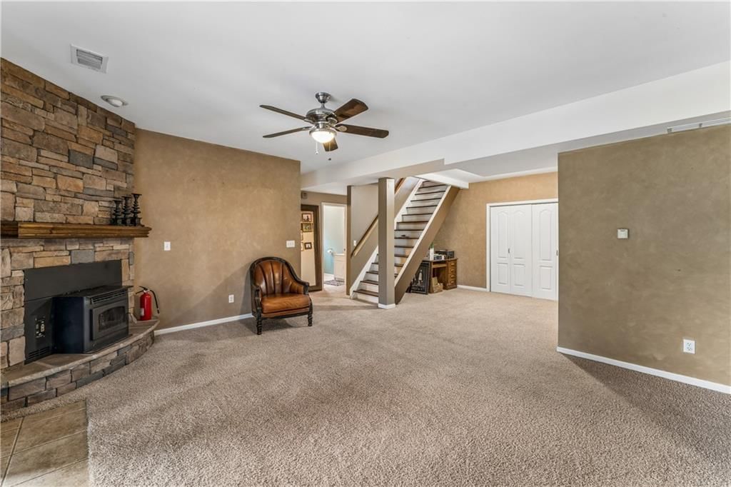 24858 Columbia Road — photo 36