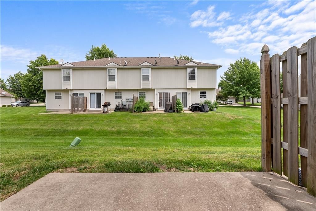 1325 SE NORWOOD Drive — photo 14