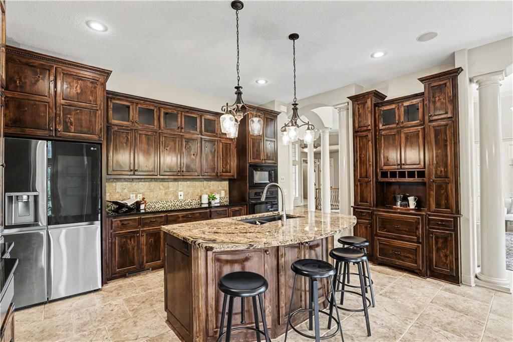 1616 NE Daltons Ridge Drive — photo 12