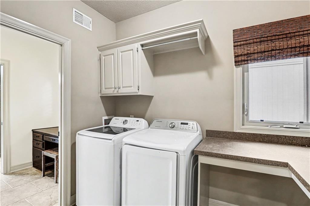 1616 NE Daltons Ridge Drive — photo 20