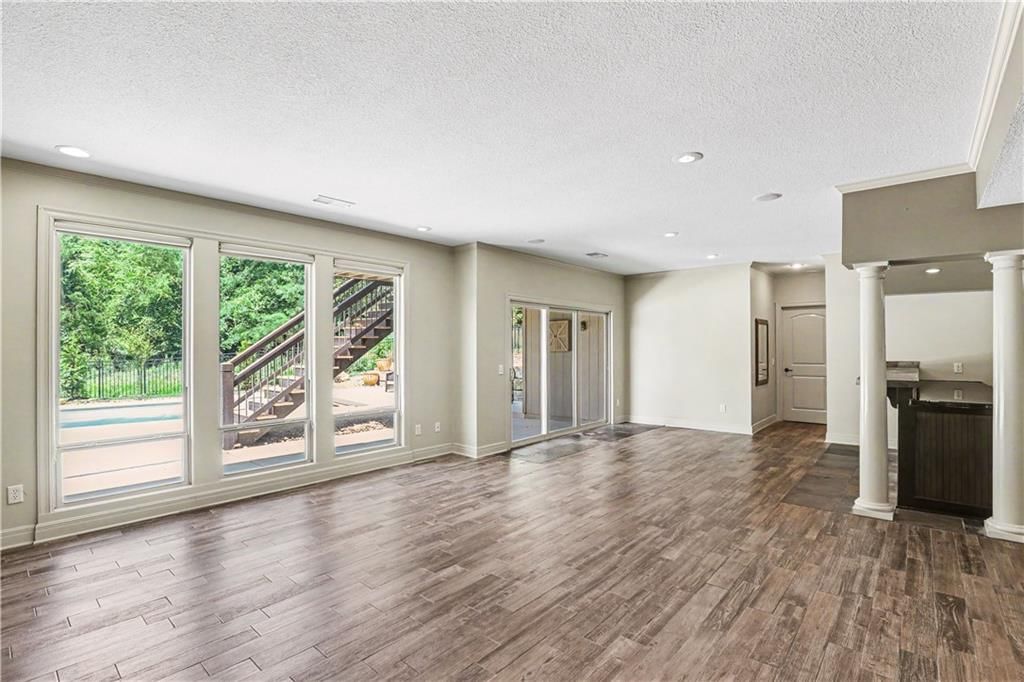 1616 NE Daltons Ridge Drive — photo 31