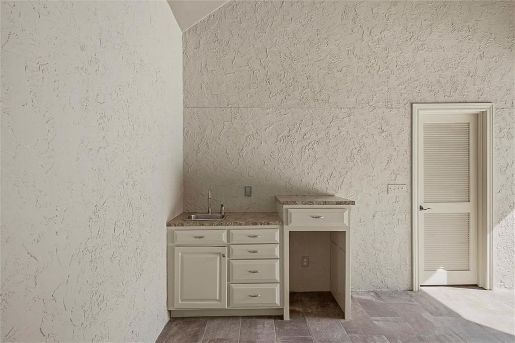 469 NW Riven Rock Place — photo 12