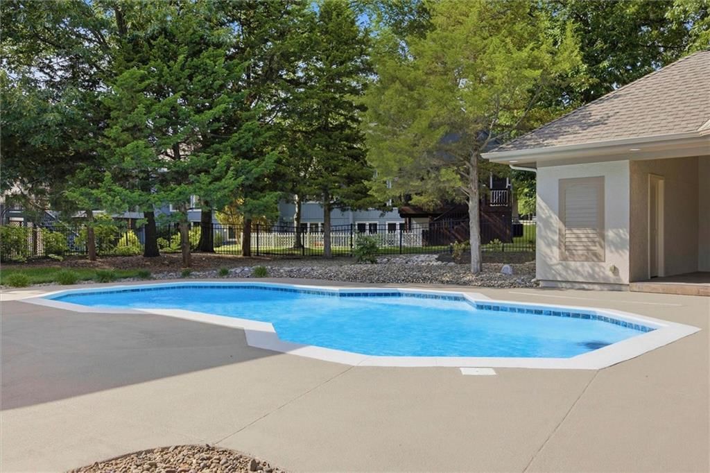 469 NW Riven Rock Place — photo 18