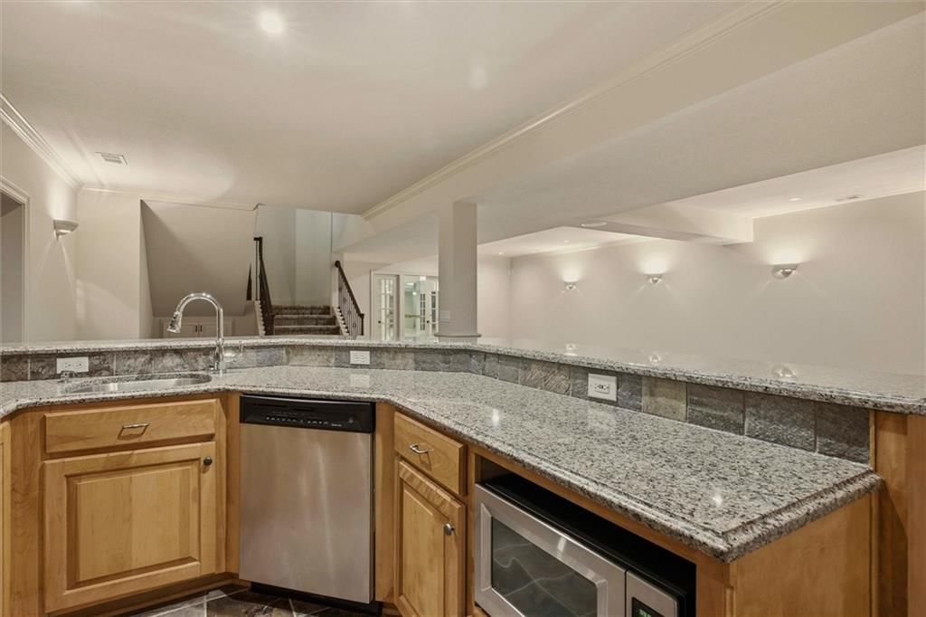 469 NW Riven Rock Place — photo 80