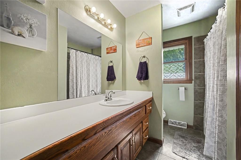 120 Baker Street — photo 16