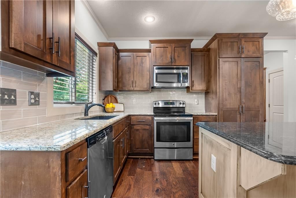 508 SW Lake Side Drive — photo 14