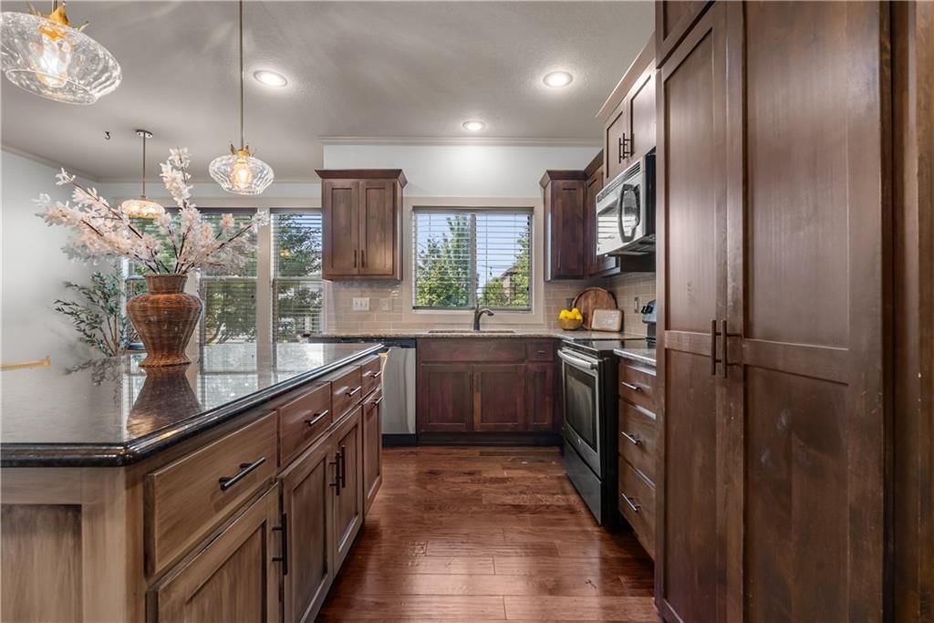 508 SW Lake Side Drive — photo 15