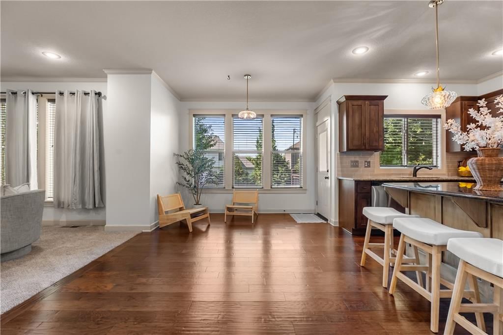 508 SW Lake Side Drive — photo 16