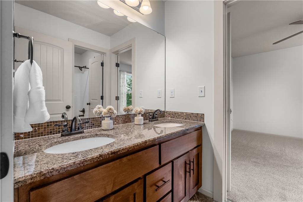 508 SW Lake Side Drive — photo 29