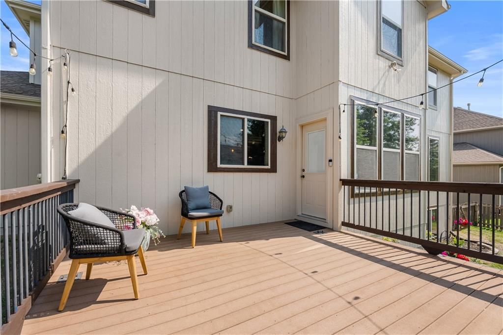 508 SW Lake Side Drive — photo 40