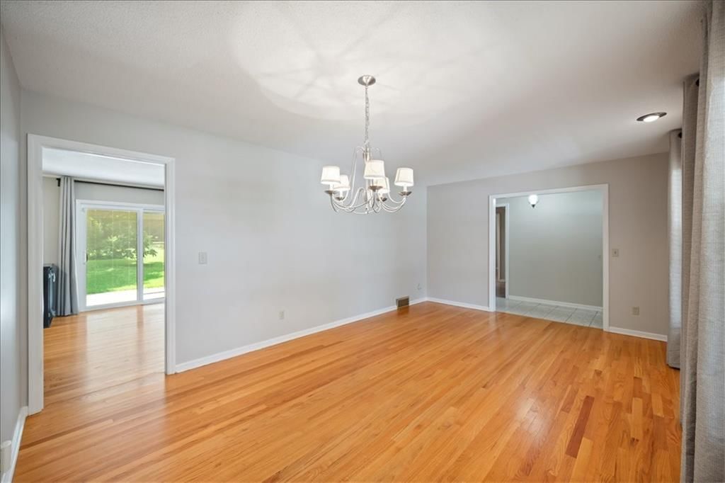 20 W 109TH Terrace — photo 6