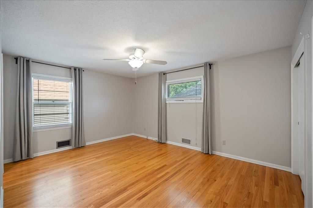 20 W 109TH Terrace — photo 18