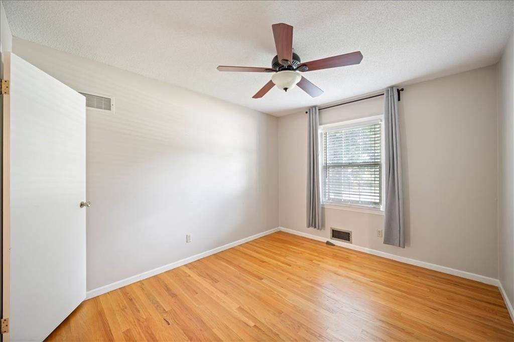 20 W 109TH Terrace — photo 22