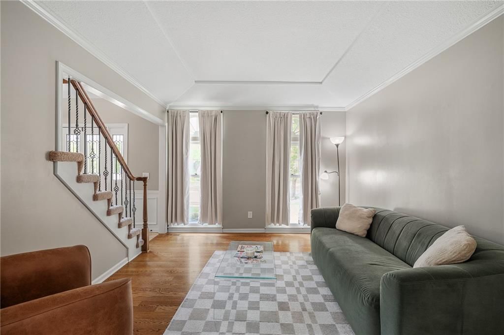 1109 W 120th Terrace — photo 17
