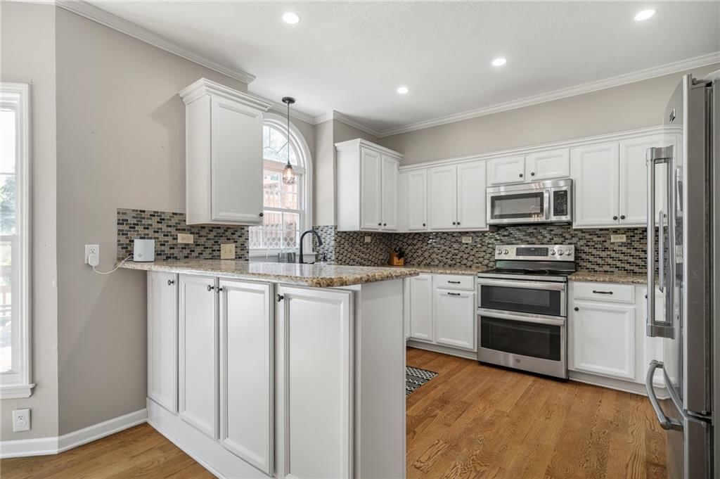 1109 W 120th Terrace — photo 27