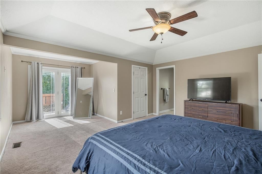 1109 W 120th Terrace — photo 37