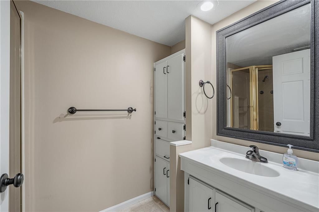1109 W 120th Terrace — photo 55