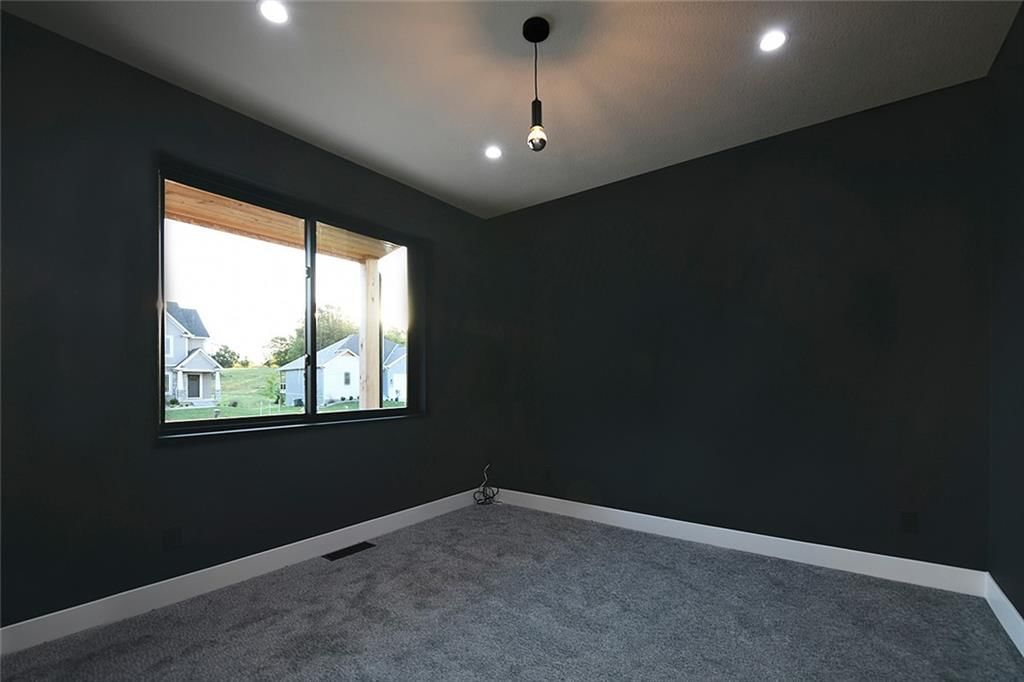 1006 Meadowbrook Drive — photo 10